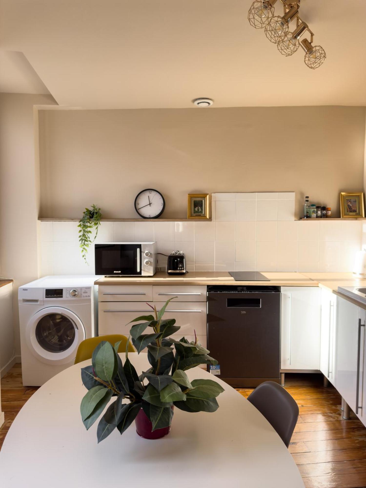 ואלנס Duplex Lumineux 2 Chambres Centre Zone Pietonne מראה חיצוני תמונה